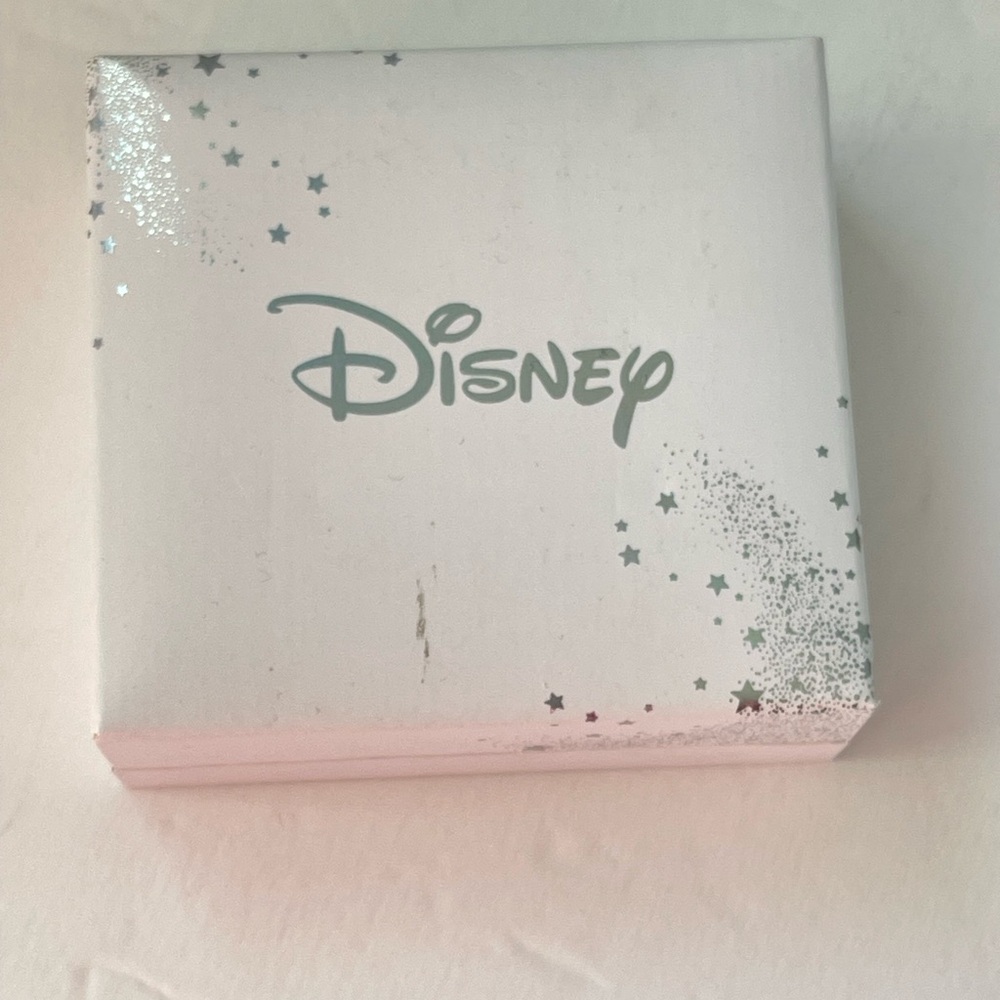 Disney Classics Jewelry | Winnie the Pooh and Piglet Bolo Bracelet - Picture 7 of 8